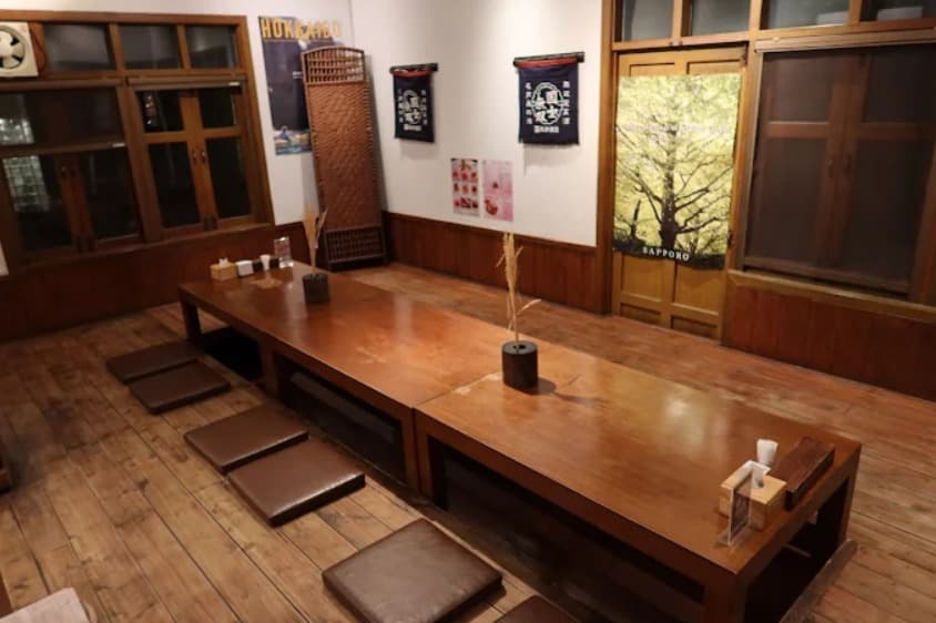 店内：ファミリー向けのHokkaido Restaurant Genshiyakiの掘りごたつ席