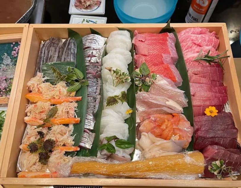 料理：鮮度抜群のネタを使用する寿司 赤酢の握り寿司
