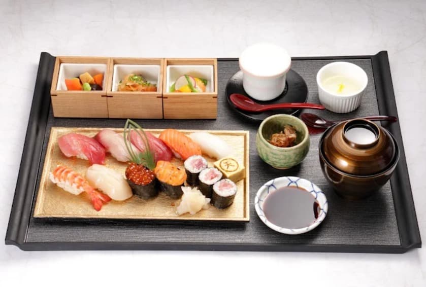 料理：極上の天翔(TEN-SHOW Live kitchen)の握り寿司