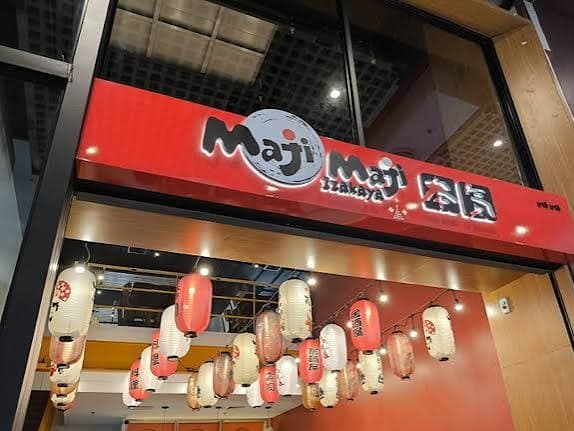 外観：駅直結で便利なMaji Maji Gateway Ekkamaiの入口