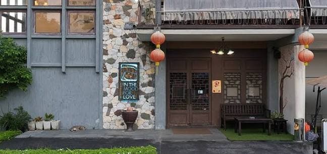 外観：エカマイで定評のある寿司店In the Mood for Loveの入口