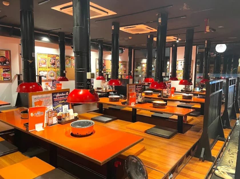 店内：ファミリーも利用しやすい焼肉 スタミナ苑 日本街店の座敷席