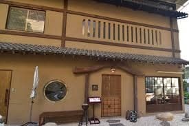 外観：接待やデート利用もしやすい炭火焼源 エカマイの外観