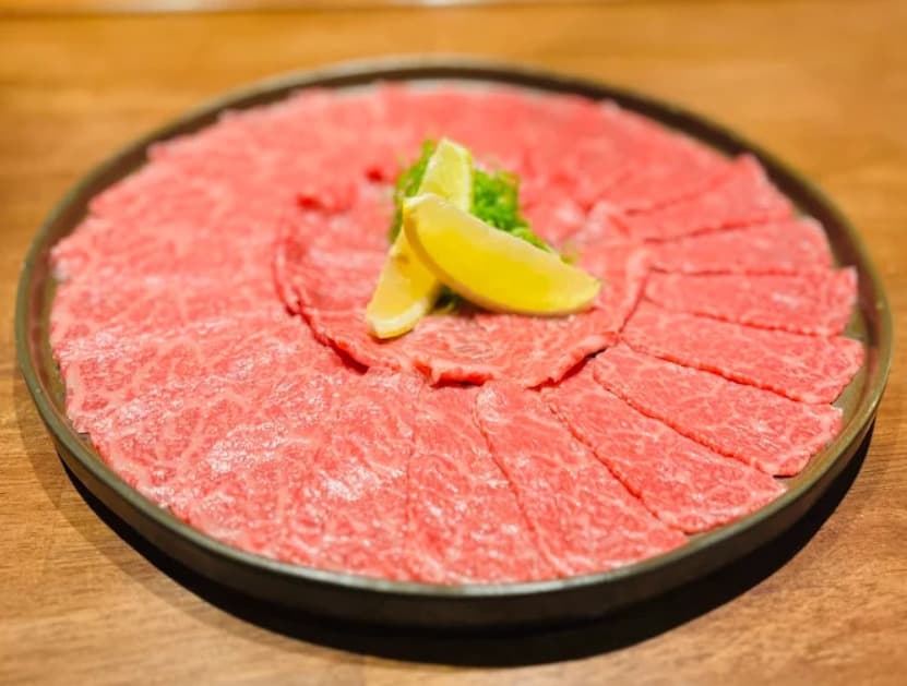 料理：柔らかく上質なにく処 鈴㐂の牛肉
