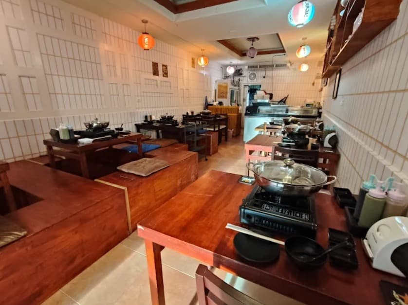 店内：Jing Jing Shabu Shabuの座敷席