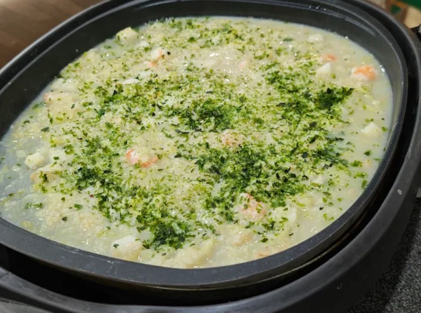 料理：トッピングも豊富などんどん もんじゃ焼きのもんじゃ焼き
