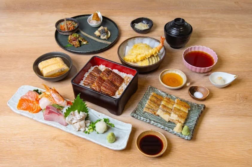 料理：天ぷら、刺身なども味わえるうなぎ四代目 菊川 エムクオーティエのメニュー