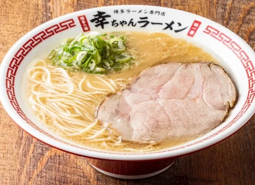 料理：まろやかで濃厚な幸ちゃんラーメン KouchanRamenの豚骨ラーメン