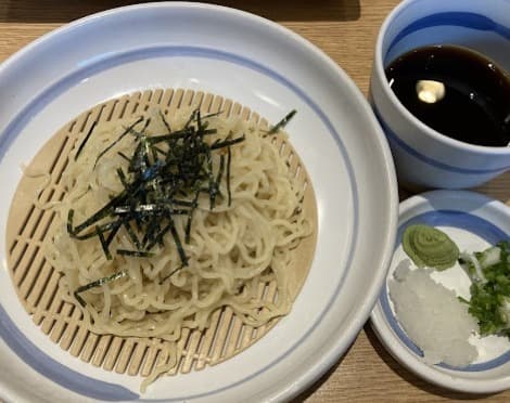 8番らーめん　センチュリー・ザムービープラザ・オンヌット店のざるらーめん