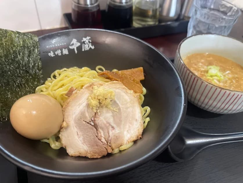 料理：コシのある麵と味噌ダレが絡むMISO RAMEN CHIKURA BKK 味噌千蔵バンコクの味噌つけ麺