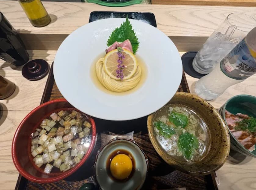 料理：一杯の完成度を楽しめるNO NAME NOODLE BKKのつけそば