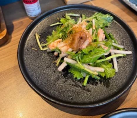 料理：シャキシャキ食感の屯ちん エムスフィア店の鶏と大根の梅サラダ