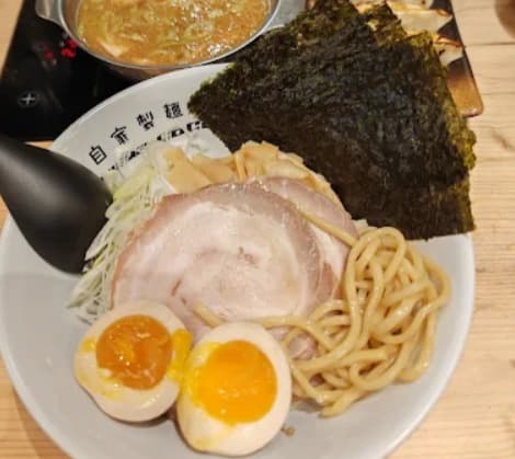 料理：濃厚スープの味わいが良いRamen Tsukemen GO GOのラーメン