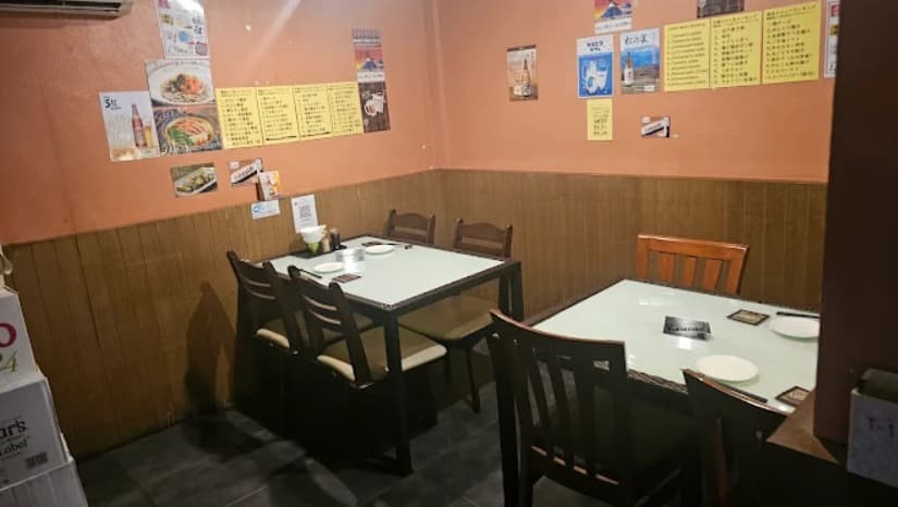 店内：グループ利用に最適なそば居酒屋 蕎麦九 IZAKAYA SOBAQのテーブル席