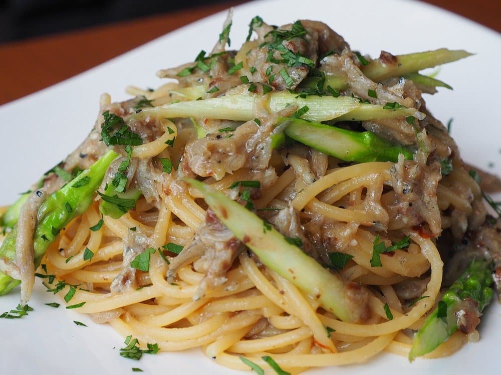 アスパラガスときのこの和風パスタ｜Honoho Izakaya トンロー店