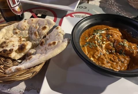 ブレッド＆カレーのカレー、ナン
