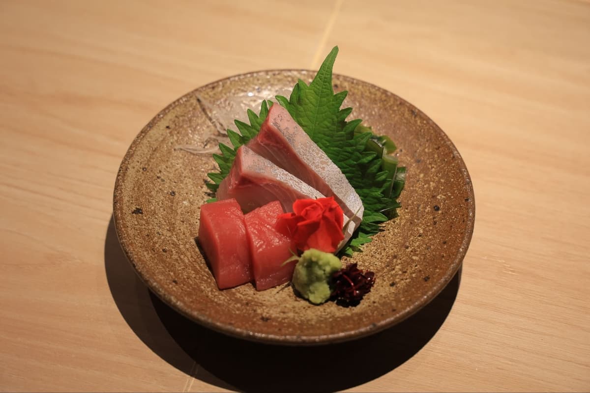 Sushi Sekijiの刺身盛り合わせ（マグロや白身魚）