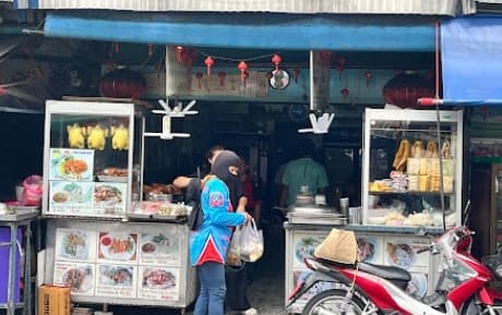 中華系食堂カオマンガイ、カオカームー
