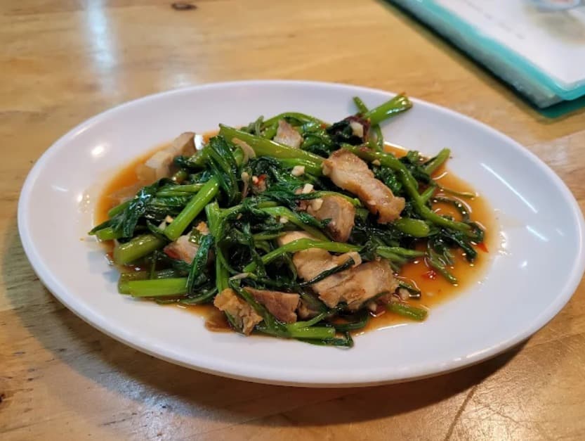 料理：料理の提供がスムーズなイムちゃんの野菜炒め