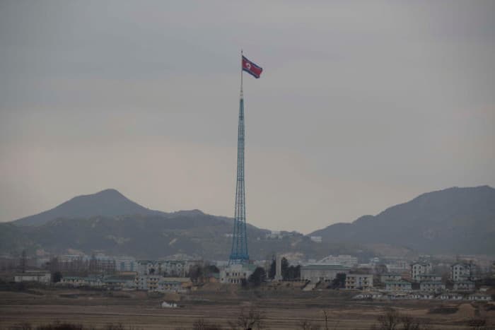 韓国、国境近くで北朝鮮兵士を拘束