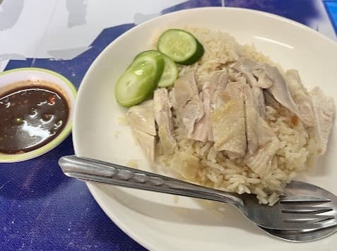 中華系食堂カオマンガイ、カオカームーのカオマンガイ
